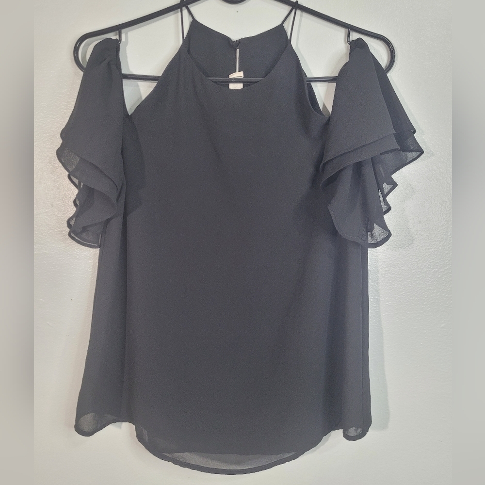 Women's Cold shoulder black Color, dressy blouse. Size S.